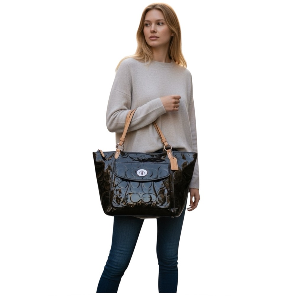***SOLD***Coach Patent Leather Signature Embossed Tote Handbag - Picture 1 of 10